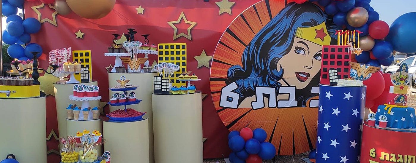שולחנות מעוצבים וונדר וומן לאלילנד