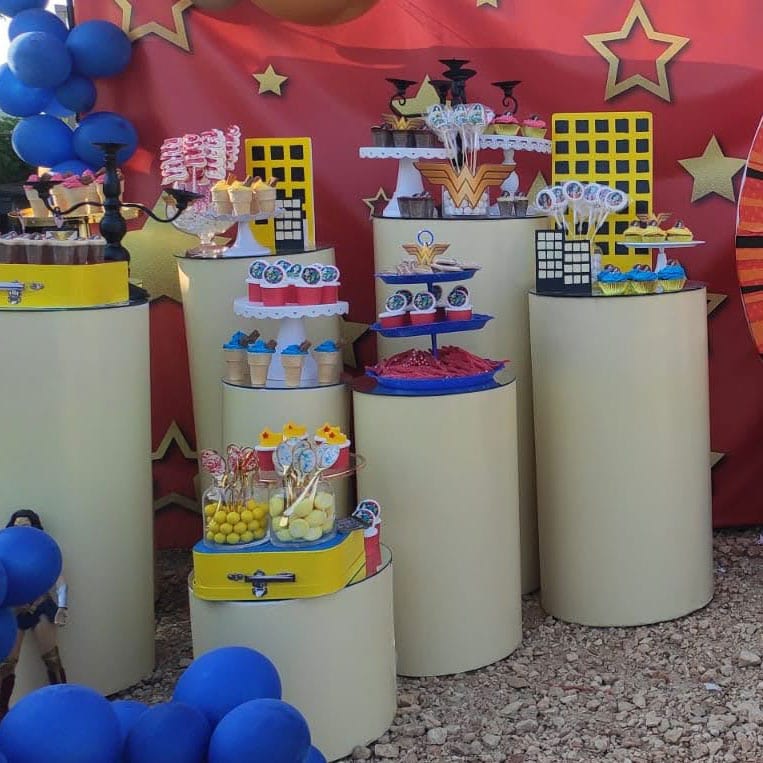 וונדר וומן עיצוב שולחן
